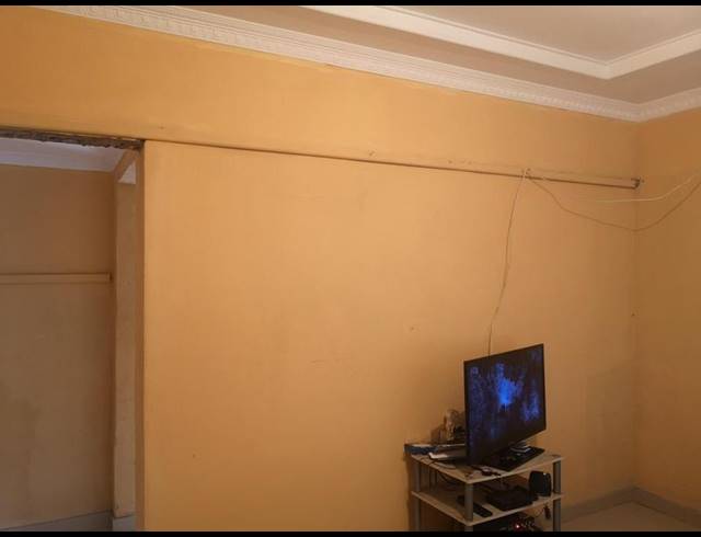 2 BEDROOM PROPERTY TO RENT IN UMLAZI B